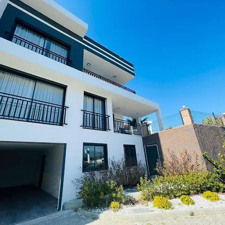 Luxury With Private Pool Villa Kusadası