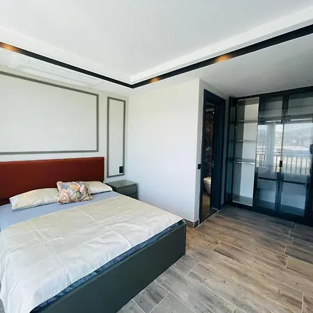 Luxury With Private Pool Kusadası